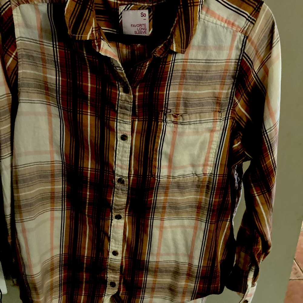 PLAID BUTTON UP - Picture 3 of 5